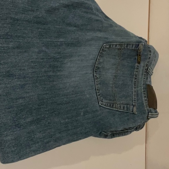 Lee Other - Up for sale is a pair of lee jeans 34x30